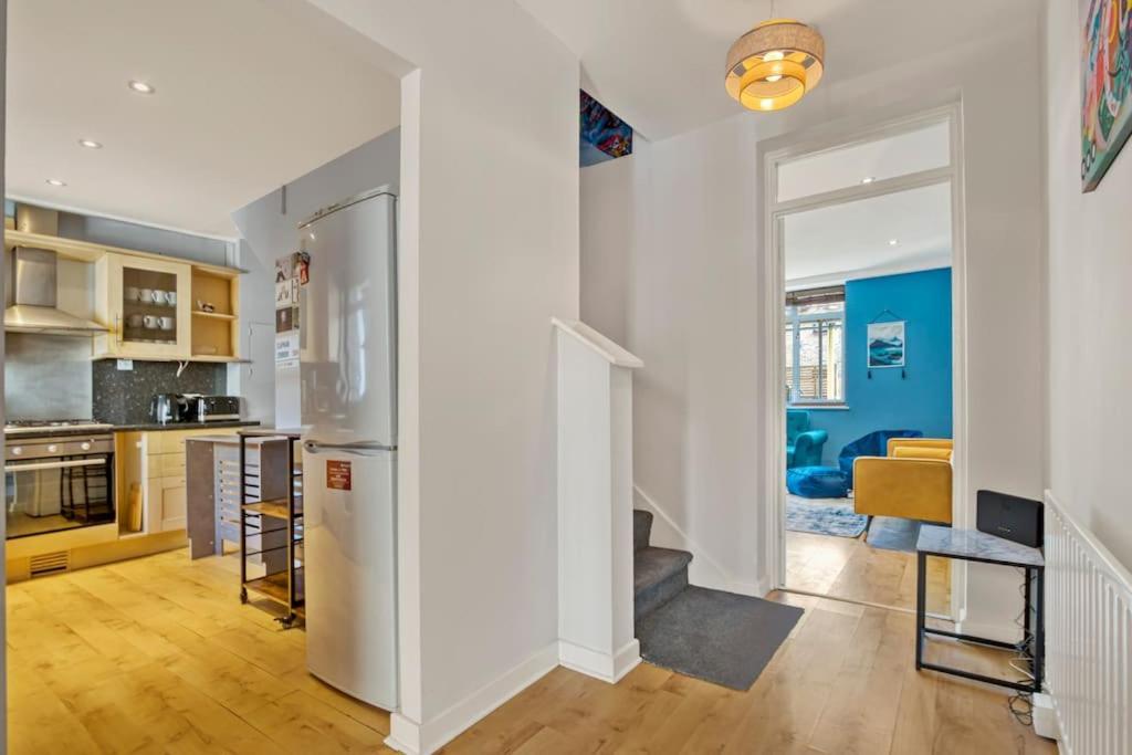 Lovely 3-Bed Clapham Common London Exterior photo